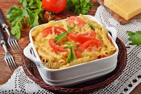 Фото рецепта Макароны, запечённые с помидорами под сыром