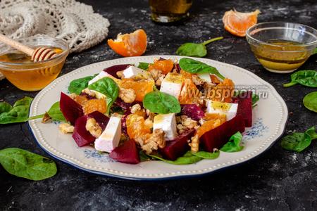 Фото рецепта Витаминный салат из свёклы, апельсина и феты