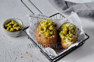 Фото рецепта Запечённый картофель с начинкой в духовке