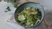 Фото рецепта Салат из огурцов с маринованным луком