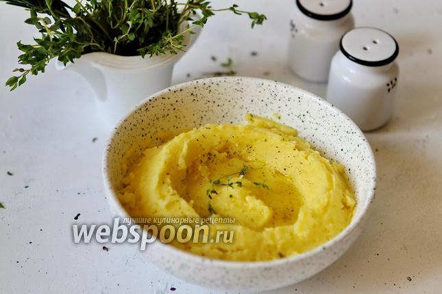Фото Картофельное пюре с чесноком и розмарином