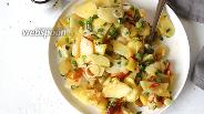 Фото рецепта Жареная картошка с зелёном луком и перцем чили