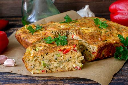 Фото рецепта Кекс с кабачком и сыром с зеленью