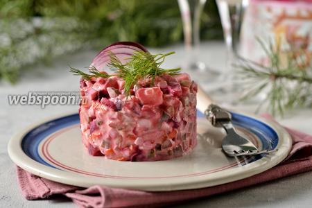 Фото рецепта Финский салат росоли с селёдкой и свёклой