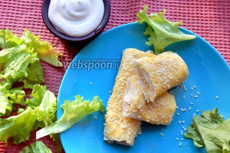Фото рецепта Трубочки из лаваша с курицей и сыром