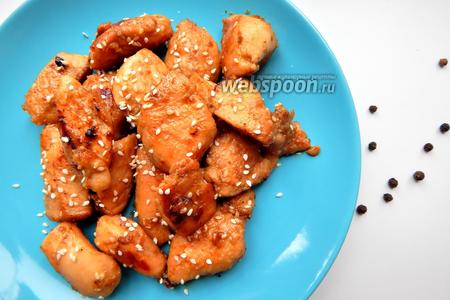Фото рецепта Куриное филе в соево-медовом соусе