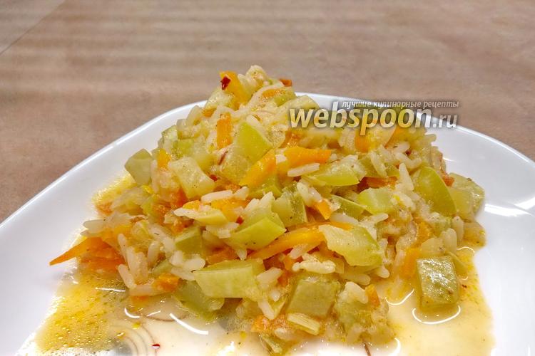 Фото Солянка из кабачков с рисом на сковороде