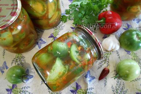 Ингредиенты для засолки зелёных помидоров с чесноком