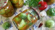 Фото рецепта Острая закуска из зелёных помидоров с болгарским перцем и чесноком на зиму