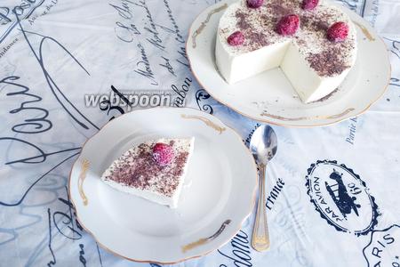Фото рецепта Творожный торт суфле с белым шоколадом