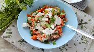 Фото рецепта Салат из моркови и авокадо с фетаксой