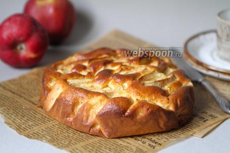 Фото рецепта Творожный пирог с яблоками на рисовой муке 