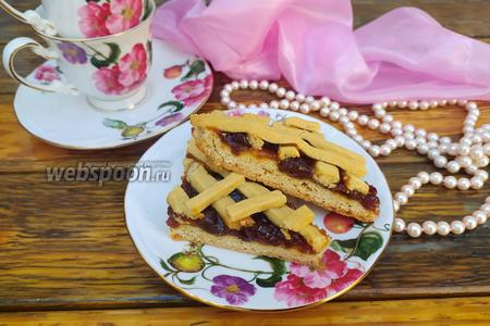Фото рецепта Песочный пирог с вареньем на сыворотке