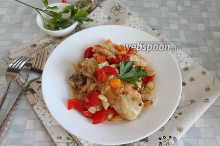 Фото рецепта Куриные голени в маринаде из перцев в духовке