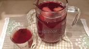 Фото рецепта Компот из вишни, сливы и клубники