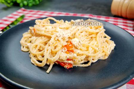 Фото рецепта Спагетти с помидорами черри и Фетой. Видео
