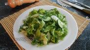 Фото рецепта Зелёный салат из огурцов с кунжутом