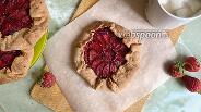 Фото рецепта Галета ржано-творожная со свежей клубникой