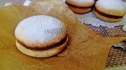 Фото рецепта Печенье-сэндвичи с начинкой из варёного сгущённого молока
