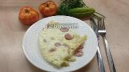 Фото рецепта Омлет с сосисками и макаронами