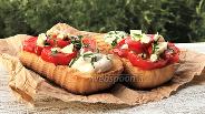 Фото рецепта Тосты с помидорами и сыром