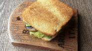 Фото рецепта Сэндвич с гуакамоле и шампиньонами