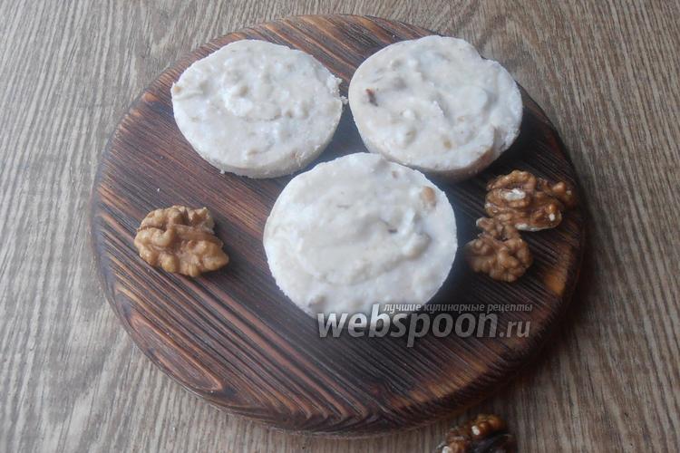 Фото Щербет из кокосового молока с грецкими орехами