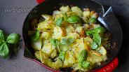 Фото рецепта Жарено-запечённая картошка в духовке