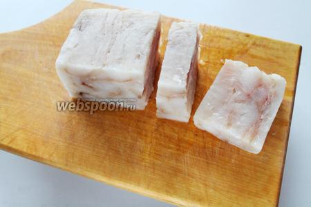 Прессованное рыбное филе (брикеты) нужно ли размораживать перед готовкой?