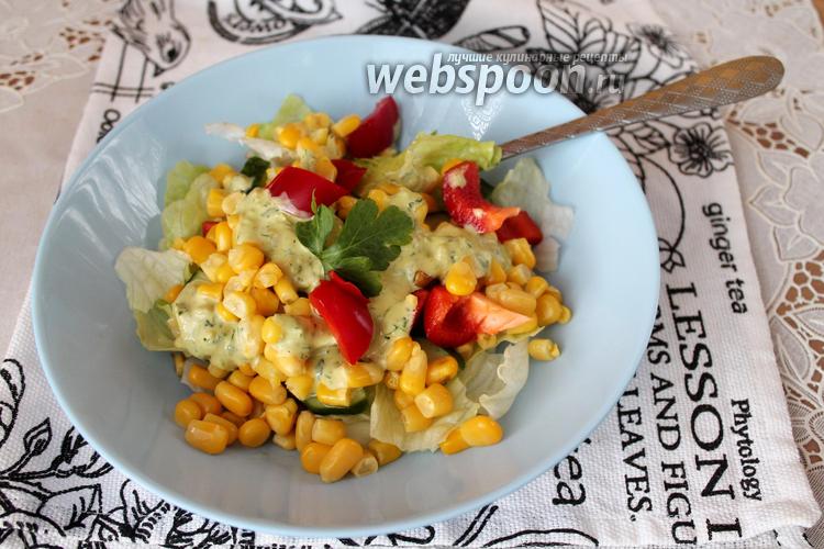 Фото Салат из свежих овощей с кукурузой
