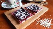 Фото рецепта Дрожжевой пирог с вишней и сезамом