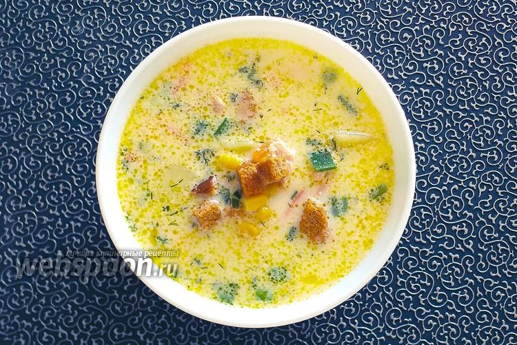 Фото Сливочный суп с рыбой и кукурузой