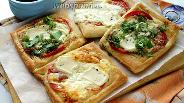 Фото рецепта Пиццеты с помидором и тремя сырами