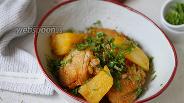 Фото рецепта Чахохбили из курицы с картошкой на сковороде