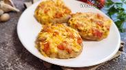 Фото рецепта Стожки с яйцом, помидором и сыром