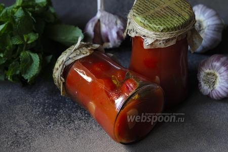 Фото рецепта Острые помидоры черри в томатной пасте на зиму