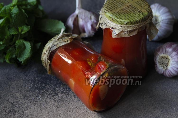Фото Острые помидоры черри в томатной пасте на зиму