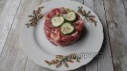 Фото рецепта Мясной тартар с маринованными овощами