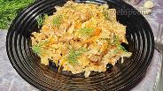 Фото рецепта Капуста с рисом и мясом тушёная на сковороде 