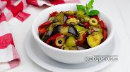Фото рецепта Соте из баклажана с перцем и оливками