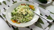 Фото рецепта Быстрый салат из молодой капусты с огурцом