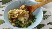 Фото рецепта Цыплёнок с молодой капустой на сливочном масле 