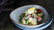 Фото рецепта Салат из жареных баклажанов с яйцом и помидорами