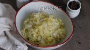 Фото рецепта Тушёная капуста с бататом 