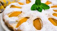 Фото рецепта Яблочный пирог с персиками
