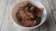 Фото рецепта Мраморная говядина с овощами и барбарисом на сковороде